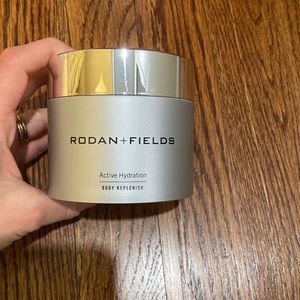 Rodan + fields active hydration body replenish